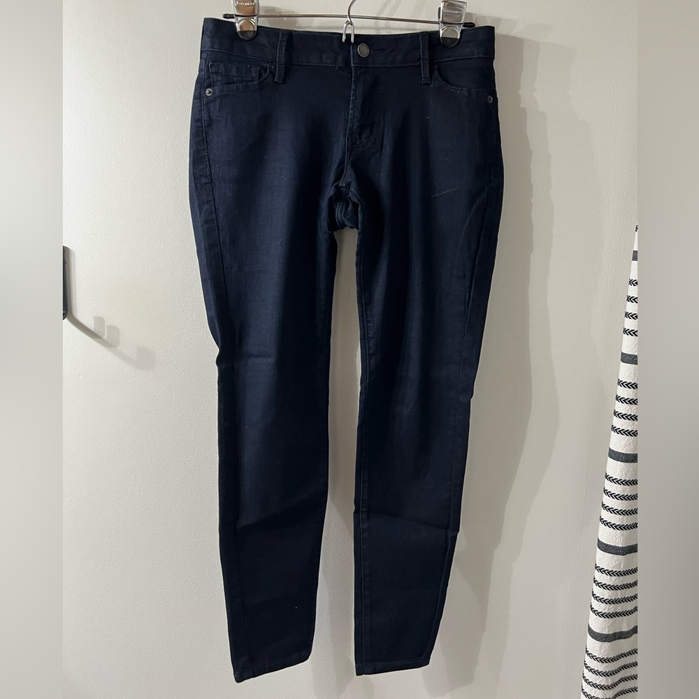 Old Navy Women's Rockstar Skinny Jean Leggings. 6 Petite. No distressing.
